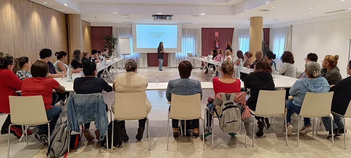 Jornades de formació a treballadores familiars del SAD Sabadell, integradores i educadores socials